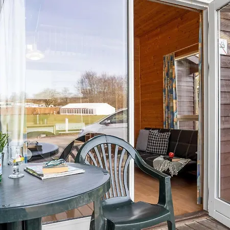2 Bedroom In Dom wakacyjny Fredericia